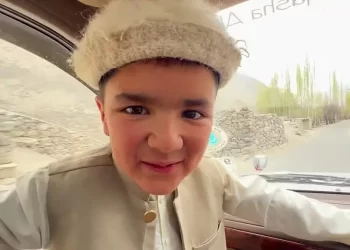 Young YouTuber Shiraz with his Father Works to Complete Elderly Flood-Affected Man’s Home Before Winter