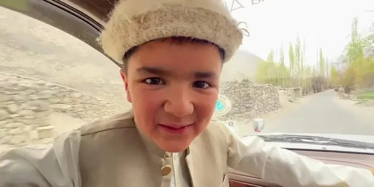 Young YouTuber Shiraz with his Father Works to Complete Elderly Flood-Affected Man’s Home Before Winter