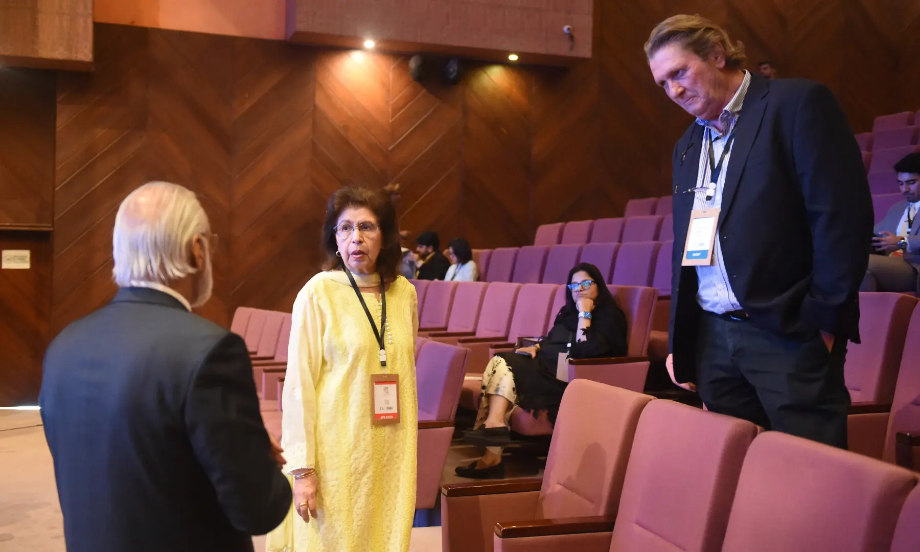  Aban Marker Kabraji, Senior Regional Advisor for Climate and Environment to the Regional Director of UNEP Asia-Pacific interacts with other guests. — White Star 