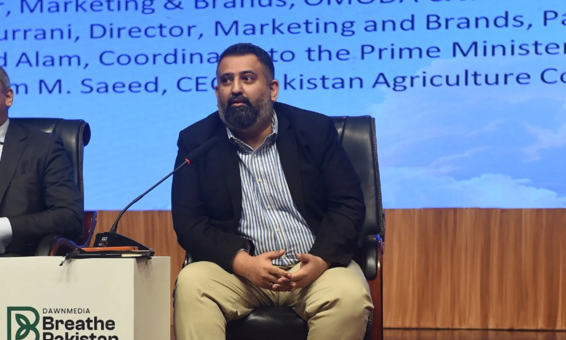  Ali Zaidi, the general manager of Marketing and Brands at Nexgen Autos’ Omoda &amp; Jaecoo, speaks at the moot. — Murtaza Ali / White Star 