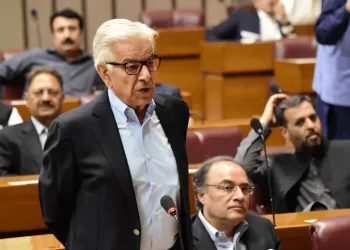 Asif says govt committed to making PIA profitable as national carrier resumes flights to UK