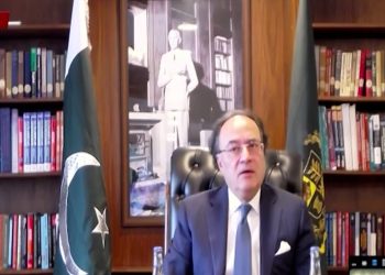 Aurangzeb aims to seal IMF staff-level agreement during Washington visit