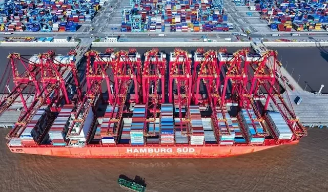 Bessent, Chinese vice premier to meet to try to defuse US tariff hike