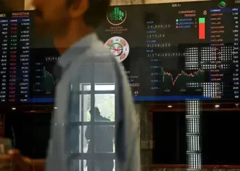 Buying returns at PSX, KSE-100 gains over 600 points