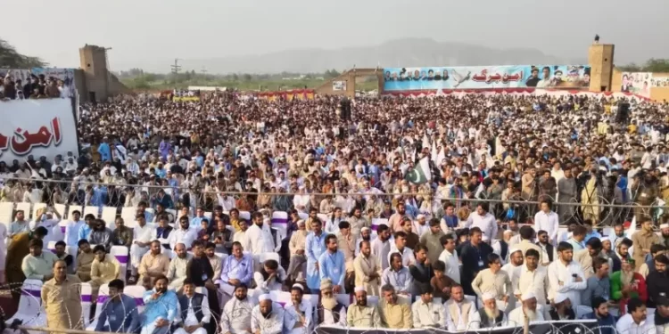 CM Afridi demands Centre pay Rs550bn to KP, calls for immediate NFC meeting