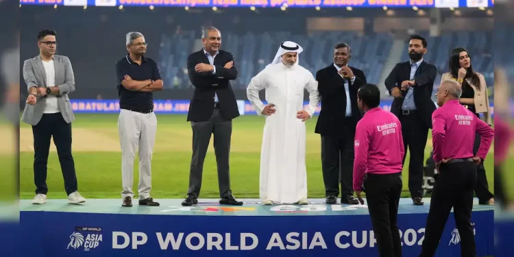 “Come to the Ceremony with a Player to Receive the Asia Cup Trophy”, Mohsin Naqvi Responds to Indian Board