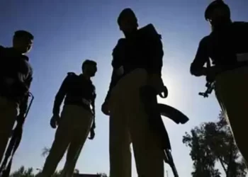 Cop martyred as police checkpoint in KP’s DI Khan comes under attack: official