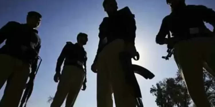 Cop martyred as police checkpoint in KP’s DI Khan comes under attack: official