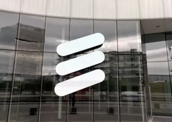 Ericsson beats quarterly core profit estimates, shrugs off tariffs