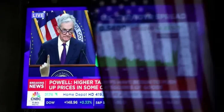 Fed lowers rates, nods to limits of data during shutdown; two policymakers dissent