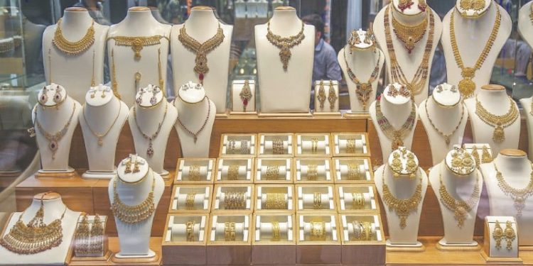 Gold Rates Hit All-Time High in Pakistan, Reaching Rs. 440,900 Per Tola