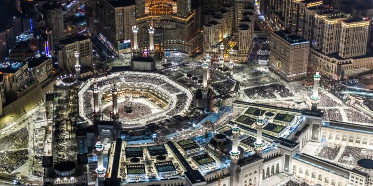 Govt to Refund Rs. 3.45 Billion to Hajj Pilgrims