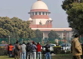 Lawyer tries to hurl object at India’s CJ over remark about Hindu god