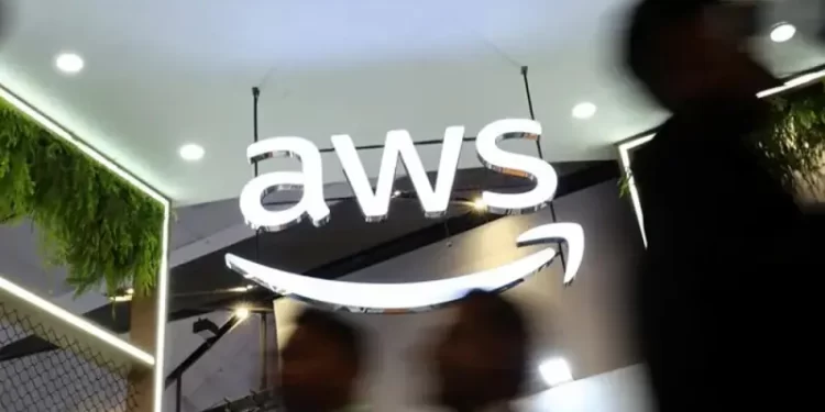 Many websites, apps go dark as Amazon’s cloud unit reports global outage