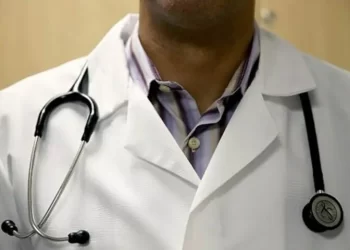 Medical specialists complain about shortage of government jobs in KP