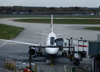 Munich airport resumes flights after drone sightings trigger closure