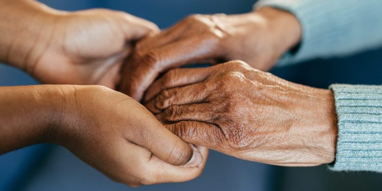 My daughter was never close to my mother. Now, it's too late, and I feel guilty.