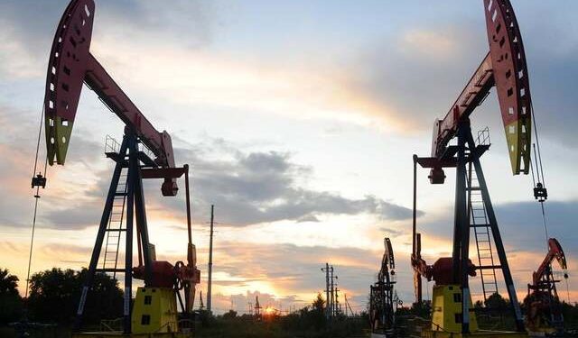 Oil rises about 2pc on higher US demand