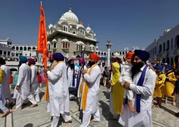 Pakistan Grants Visas to 2,100 Indian Sikh Yatrees for Religious Celebration