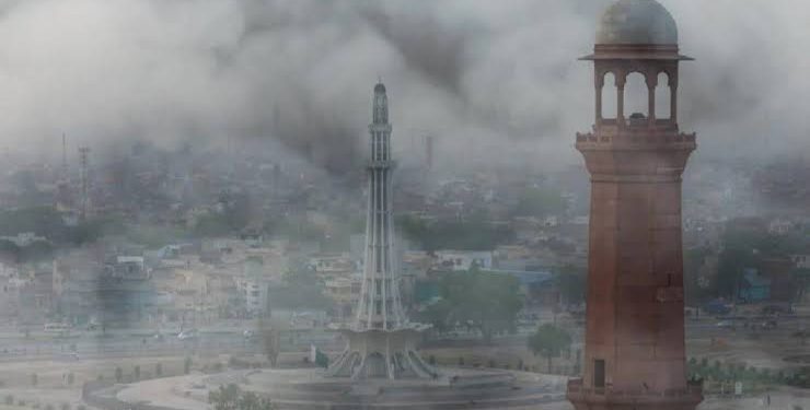Punjab Bans Burning of these 7 Items as Intense Smog Approaches