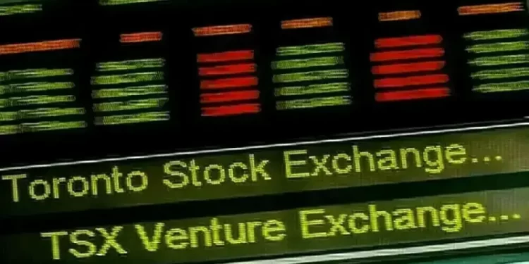 TSX rebounds as energy and tech stocks lead gains