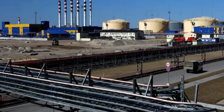 Tanker freight rates for Russian crude to India climb on higher seaborne exports, sources say