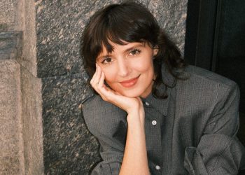 The 'Glucose Goddess' says 3 small diet tweaks revitalized her mood and energy. Here's how to use them wisely.