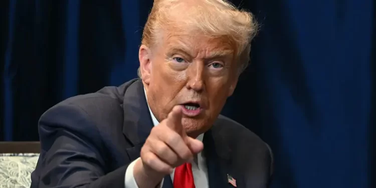 Trump starts key Asian tour with deals ahead of China meet