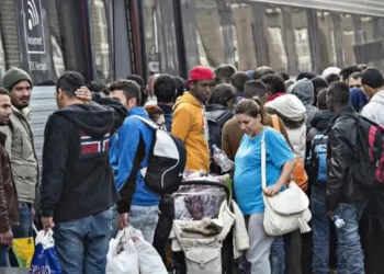 UK govt under scrutiny over soaring migrant arrivals