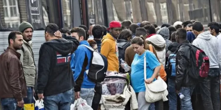 UK govt under scrutiny over soaring migrant arrivals