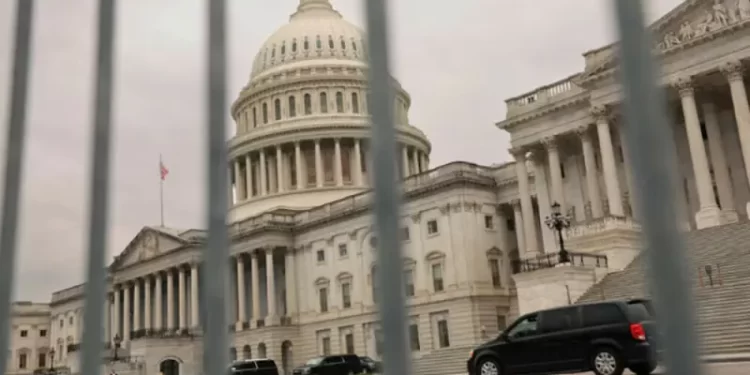 US federal shutdown enters sixth day as threat of layoffs looms