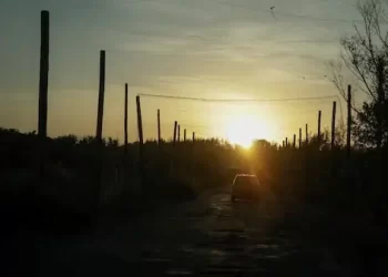 Ukraine authorities order mass evacuations from around devastated Kupiansk