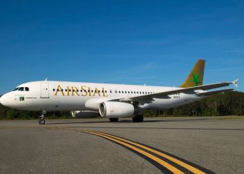 AirSial in Trouble? Plane Lands in Lahore, Passengers Furious as Luggage Still in Dubai