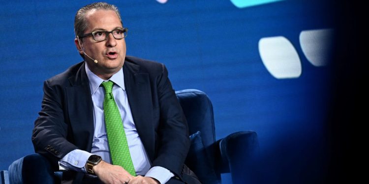 Big Tech's huge AI spend creates 'a little bit of a prisoner's dilemma' that hits everyone, says a hedge fund exec