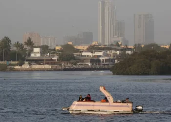 Cabinet approves Gwadar-Oman ferry service