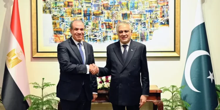 Dar notes ‘positive momentum’ in recent engagements with Egypt as FM Abdelatty visits Islamabad