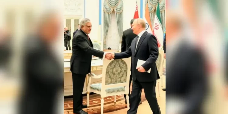 FM Dar meets Russia’s Putin, China’s Li Qiang on sidelines of SCO Moscow summit