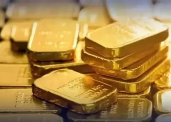 Gold price gains Rs7,700 per tola in Pakistan