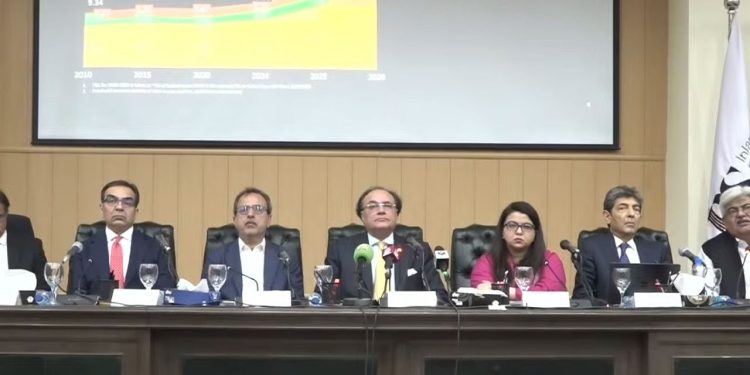 Govt’s economic team highlights reform progress as Pakistan enters stabilisation phase