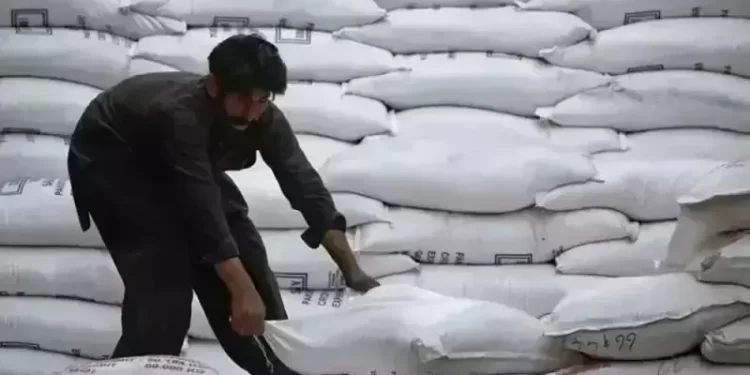 India considers raising sugar floor price, ethanol rates to support mills, sources say