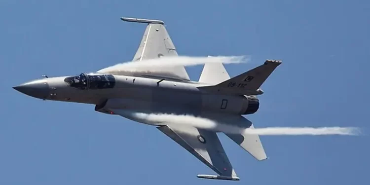 JF-17 draws ‘significant attention’ at Dubai Airshow; multiple countries show interest in acquiring battle-proven fighter