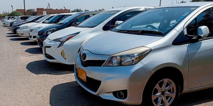 Manufacturers should focus on exporting ‘Make in Pakistan’ vehicles