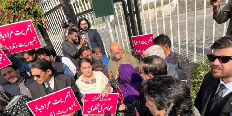 Opposition alliance TTAP stages march from Parliament House to Supreme Court against 27th Amendment