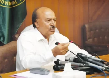 PPP stalwarts wary of 27th Amendment