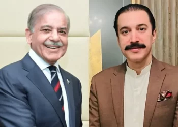 This photo combo shows Prime Minister Shehbaz Sharif (L) and AJK’s PM-elect Raja Faisal Mumtaz Rathore (R). — PID/ Facebook/@faisal.rathore.5 /File