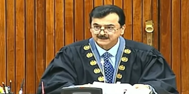 PTI’s Zafar warns against altering ‘balance’ of 1973 Constitution as Senate debates 27th Amendment