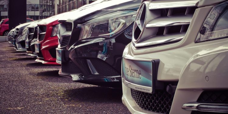 Poor Nation? Pakistanis Spent Whopping Rs. 350 Billion on Car Purchases in Just 3 Months