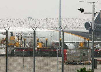 The initial investigation into the UPS plane crash shows similarities to a much-deadlier 1979 crash