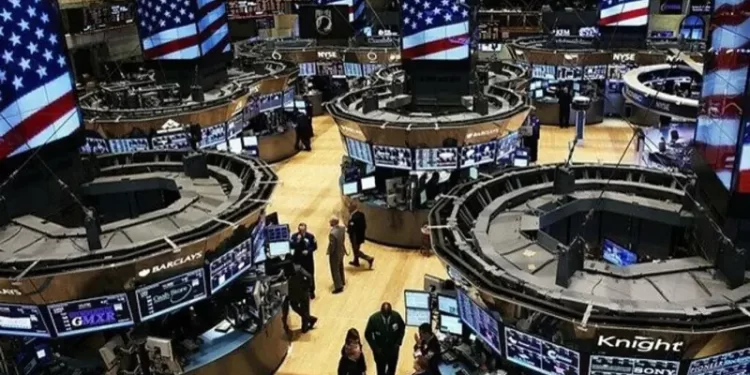 US stocks mostly rise after Amazon-OpenAI deal