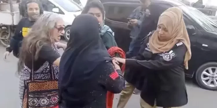 HRCP condemns police action against Aurat March activists in Karachi, urges authorities to respect people’s access to civic spaces